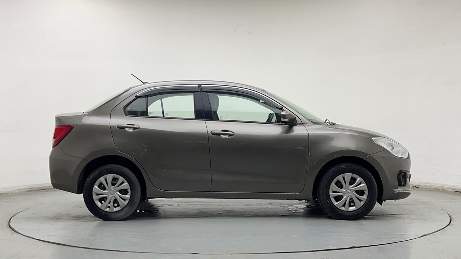 Used 2019 Maruti Suzuki Dzire VXi Petrol Manual exterior RIGHT SIDE VIEW