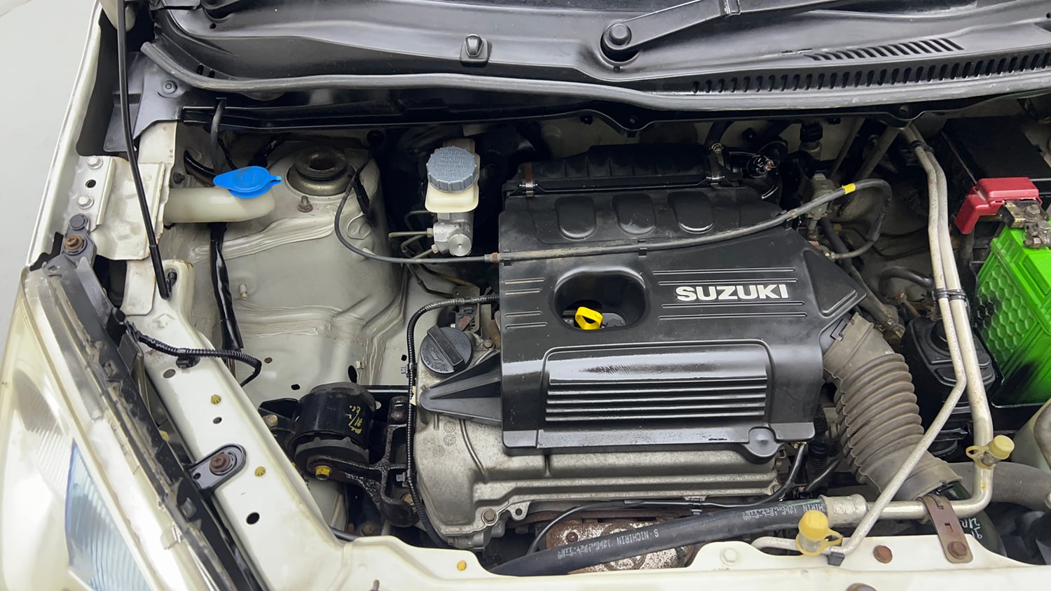 Used 2013 Maruti Suzuki Wagon R LXI Petrol Manual engine ENGINE RIGHT SIDE VIEW