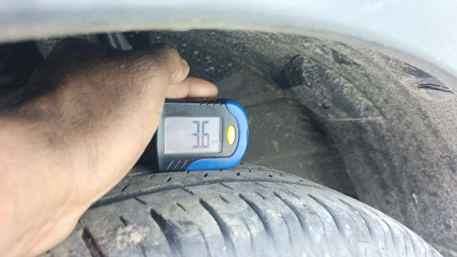 Used 2020 Renault Triber RXZ Petrol Manual tyres LEFT FRONT TYRE TREAD VIEW