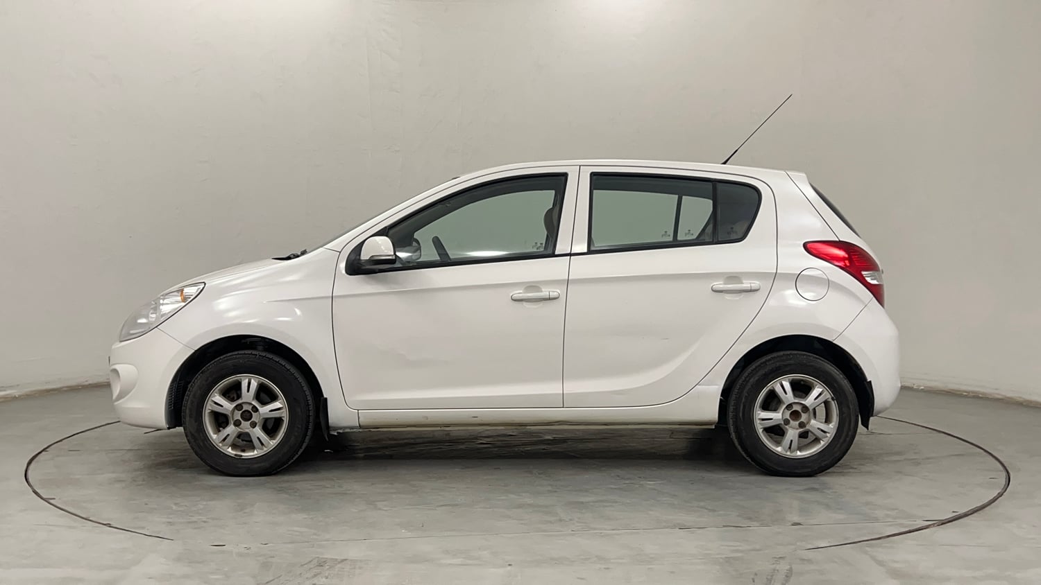 Used 2012 Hyundai i20 Sportz 1.2 BS-IV Petrol Manual exterior LEFT SIDE VIEW