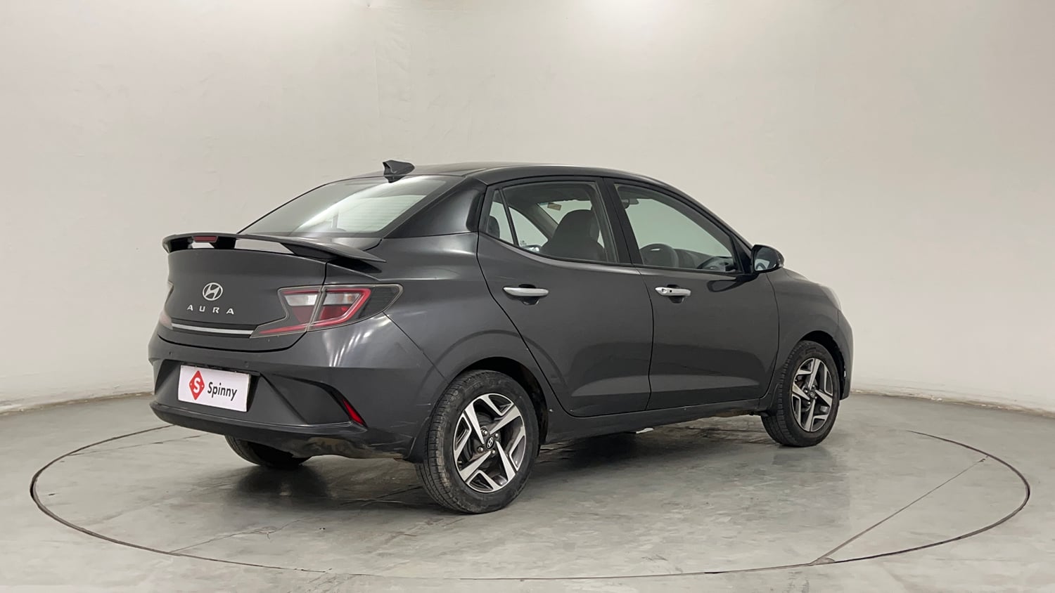 Used 2023 Hyundai Aura SX 1.2 CNG Cng Manual exterior RIGHT REAR CORNER VIEW