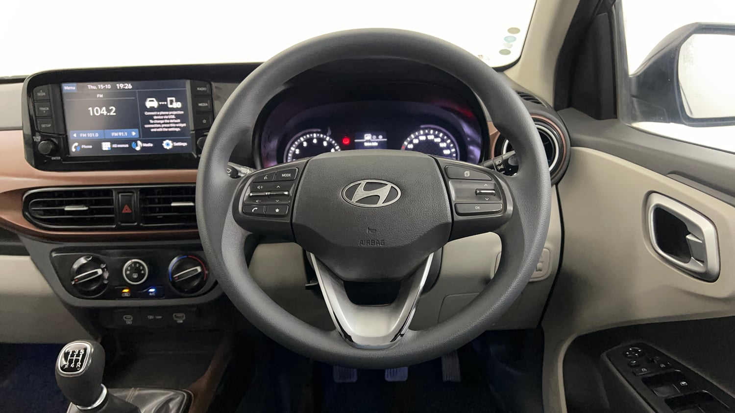 Used 2023 Hyundai Aura SX 1.2 CNG Cng Manual interior STEERING VIEW