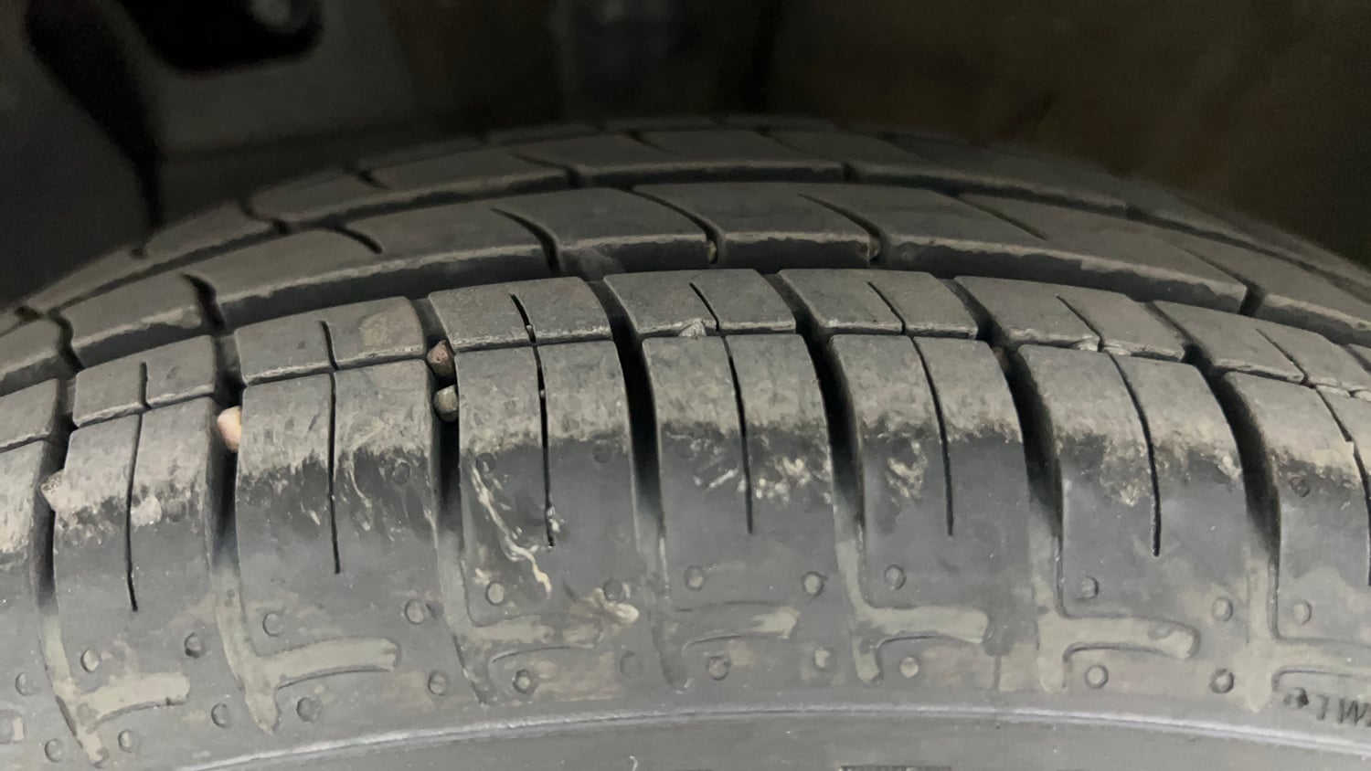 Used 2020 Hyundai Grand i10 Nios Sportz 1.2 Kappa VTVT CNG Cng Manual tyres LEFT FRONT TYRE TREAD VIEW