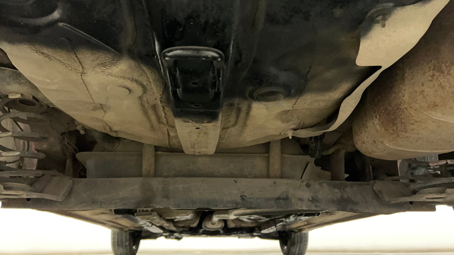 Used 2018 Hyundai Grand i10 Sportz 1.2 Kappa VTVT Petrol Manual extra REAR UNDERBODY VIEW (TAKEN FROM REAR)