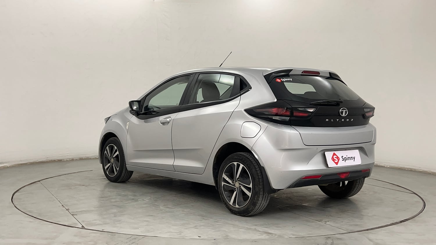 Used 2020 Tata Altroz XZ Petrol Petrol Manual exterior LEFT REAR CORNER VIEW