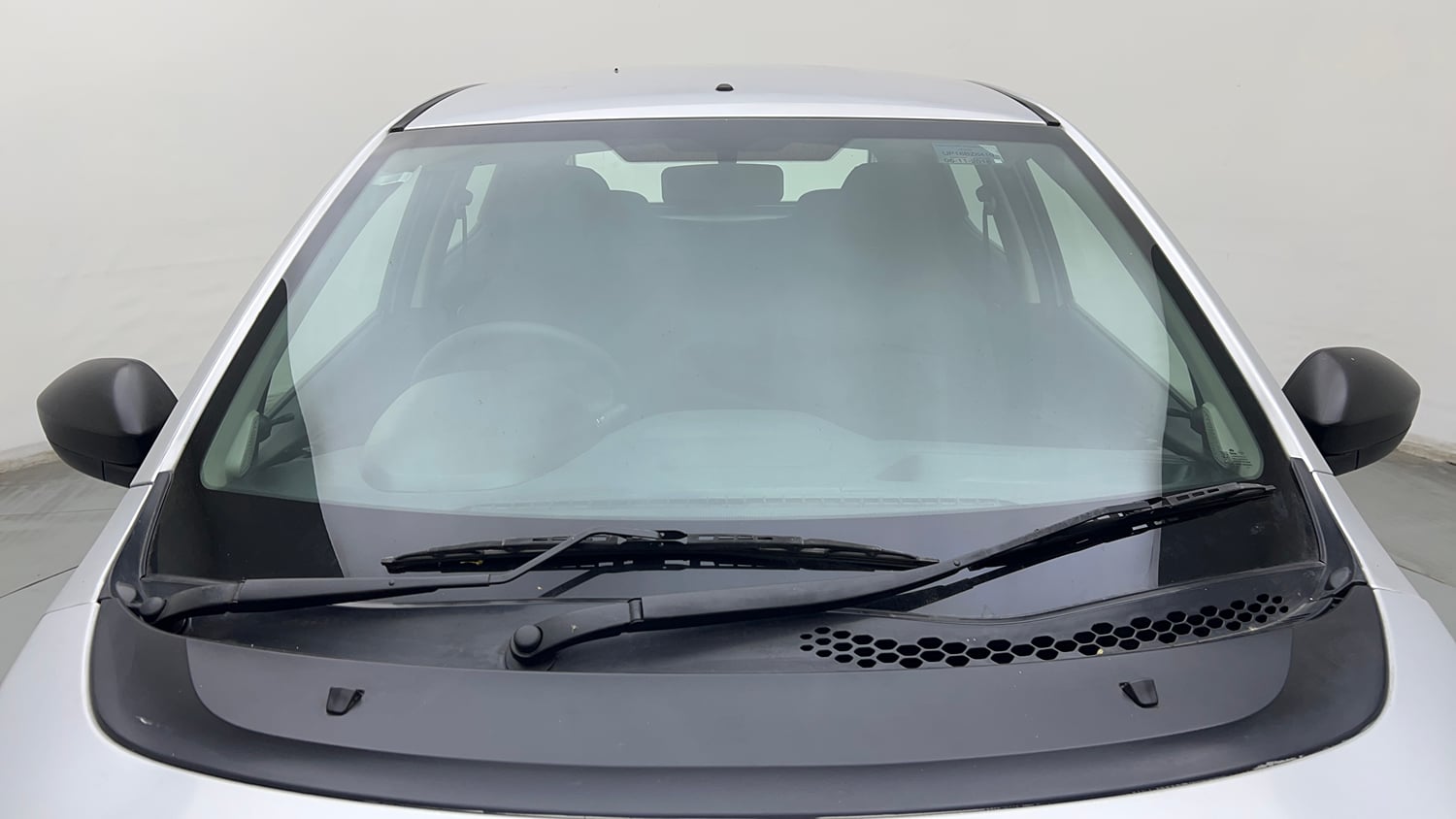 Used 2018 Tata Tiago Revotron XE Petrol Manual exterior FRONT WINDSHIELD VIEW