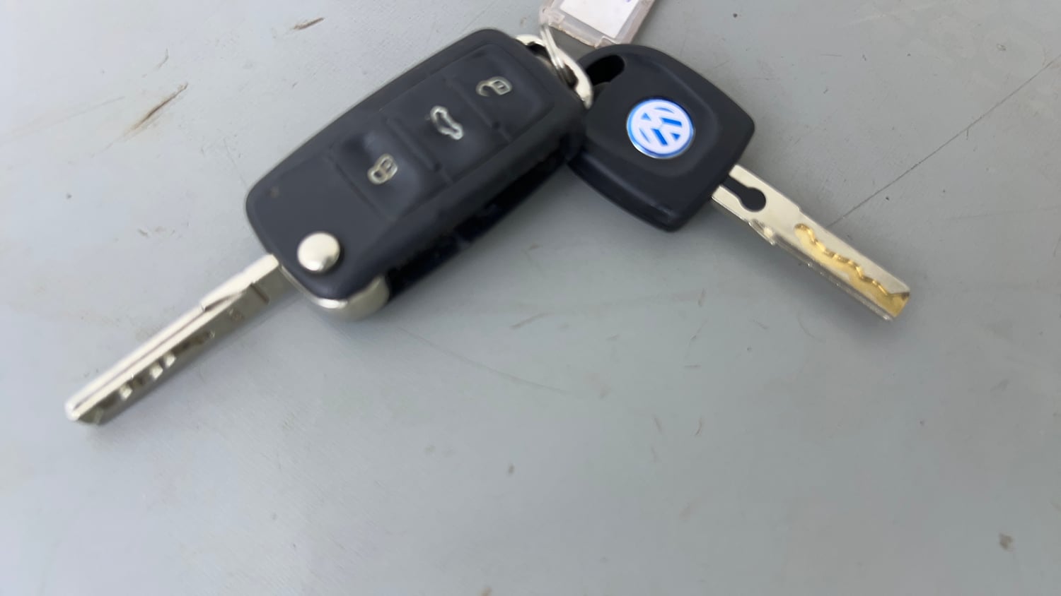 Used 2014 Volkswagen Vento Highline Petrol Petrol Manual extra CAR KEY VIEW