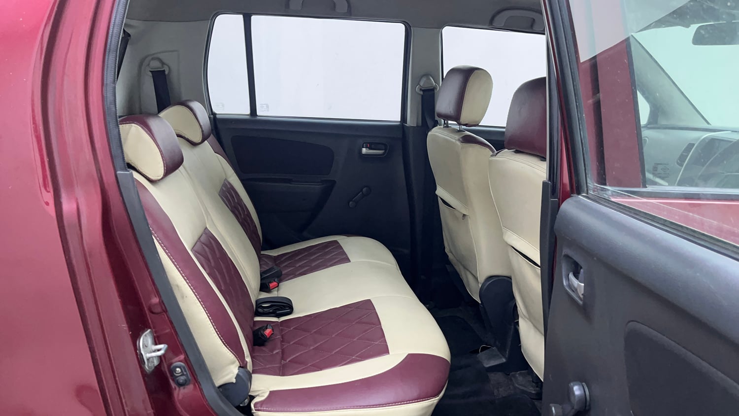 Used 2012 Maruti Suzuki Wagon R 1.0 LXi CNG Cng Manual interior RIGHT SIDE REAR DOOR CABIN VIEW