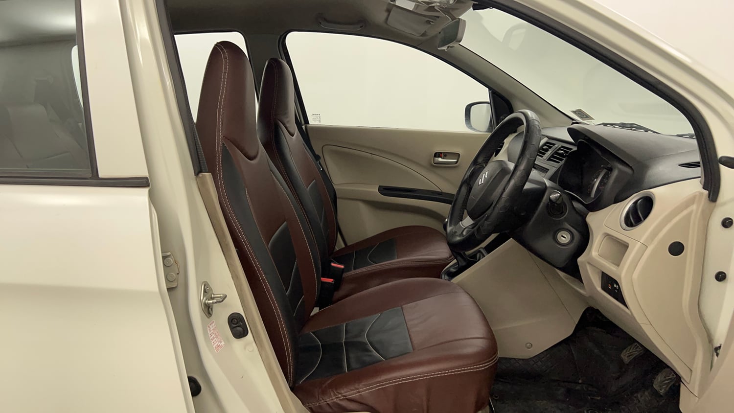 Used 2018 Maruti Suzuki Celerio VXi CNG Cng Manual interior RIGHT SIDE FRONT DOOR CABIN VIEW