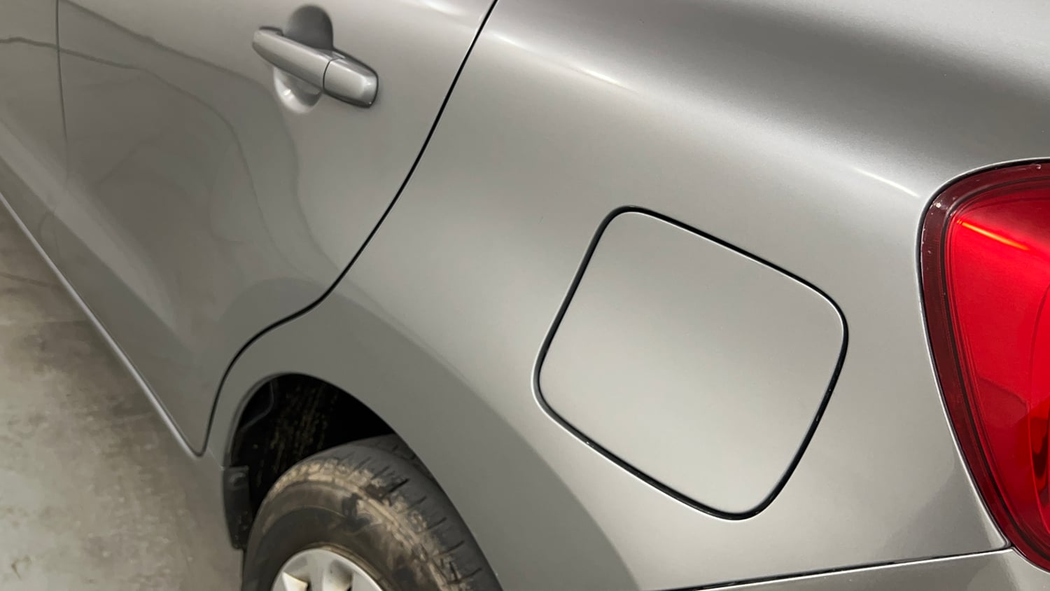 Used 2017 Maruti Suzuki Baleno Delta 1.2 AT Petrol Automatic dents MINOR SCRATCH