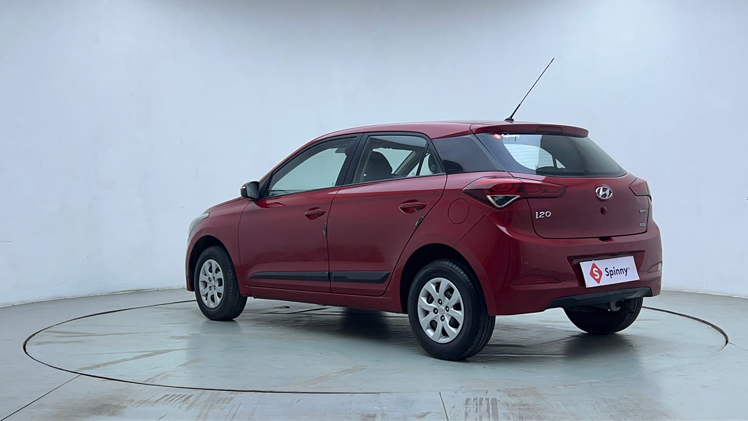 Used 2016 Hyundai Elite i20 Sportz 1.2 Petrol Manual exterior LEFT REAR CORNER VIEW