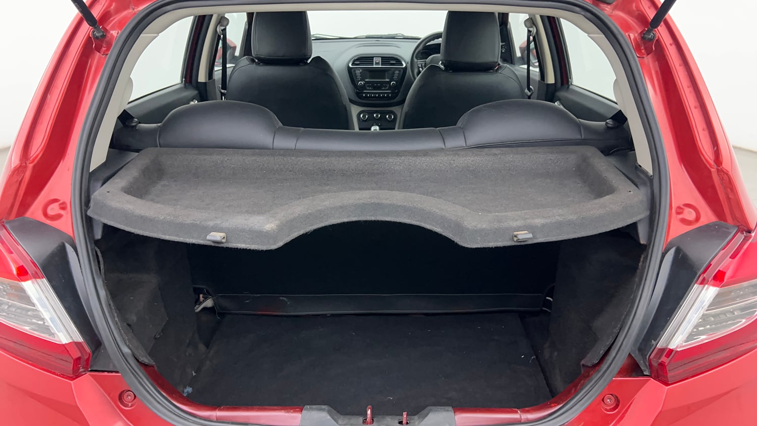 Used 2018 Tata Tiago Revotron XZ Petrol Manual interior DICKY INSIDE VIEW