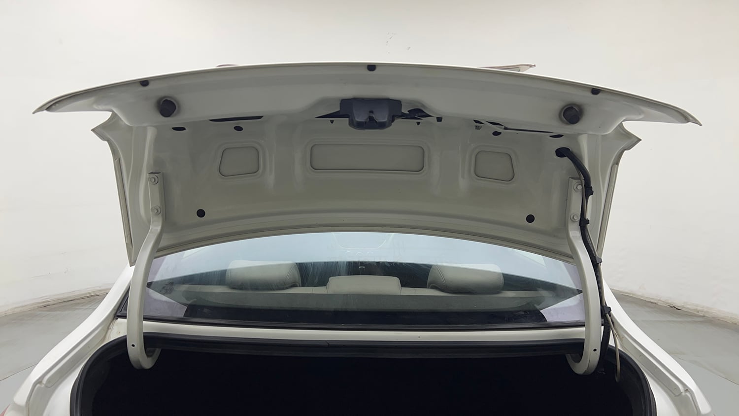 Used 2017 Hyundai Xcent Base ABS 1.2 Petrol Manual interior DICKY DOOR OPEN VIEW