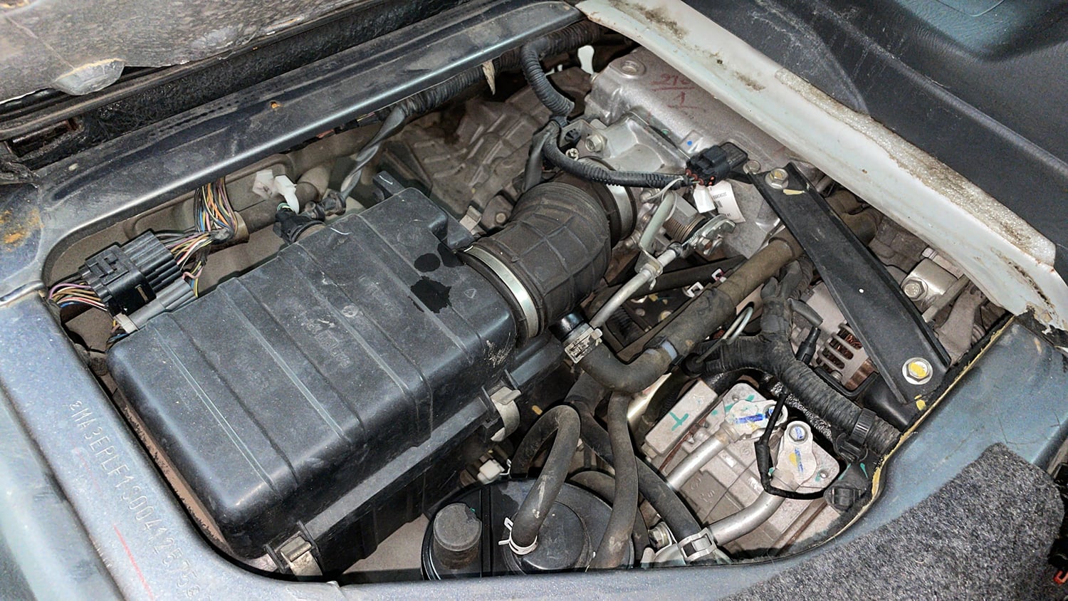 Used 2015 Maruti Suzuki Eeco 5 STR WITH A/C+HTR Petrol Manual engine ENGINE RIGHT SIDE VIEW
