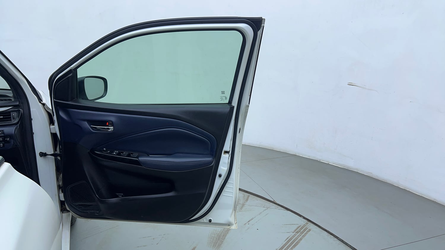 Used 2022 Maruti Suzuki Baleno Alpha MT Petrol Manual interior RIGHT FRONT DOOR OPEN VIEW
