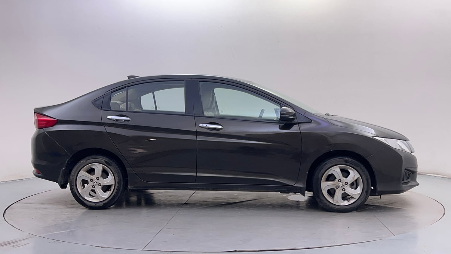 Used 2015 Honda City VX Petrol Manual exterior RIGHT SIDE VIEW