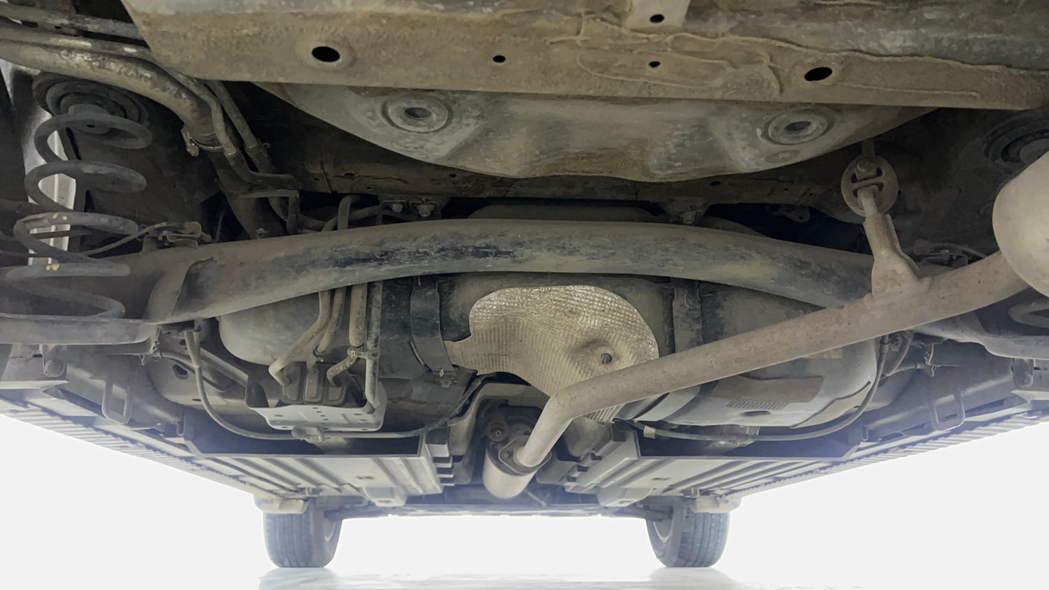 Used 2023 Maruti Suzuki Grand Vitara Delta Smart Hybrid AT Petrol Automatic extra REAR UNDERBODY VIEW (TAKEN FROM REAR)