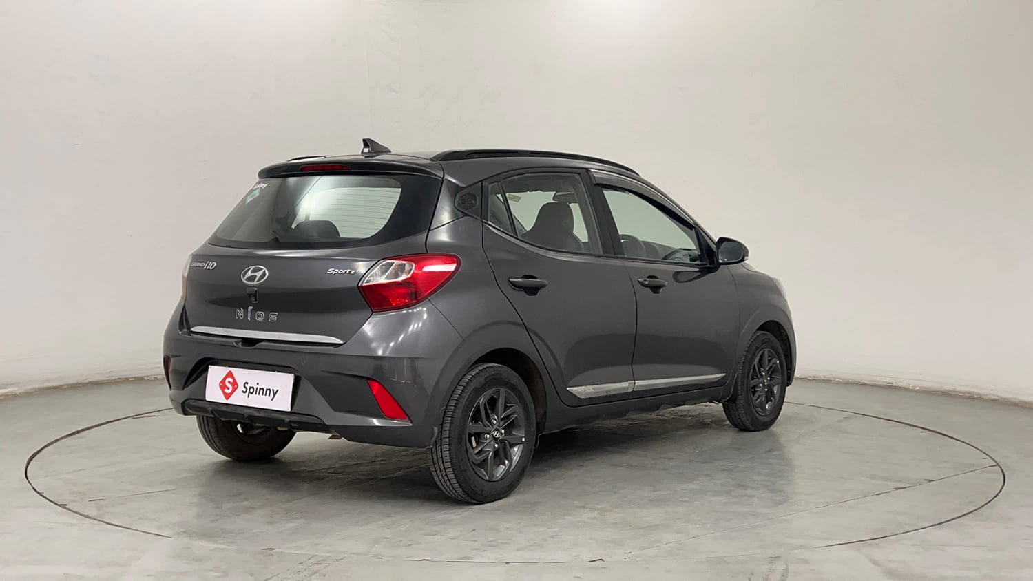 Used 2020 Hyundai Grand i10 Nios Sportz 1.2 Kappa VTVT CNG Cng Manual exterior RIGHT REAR CORNER VIEW