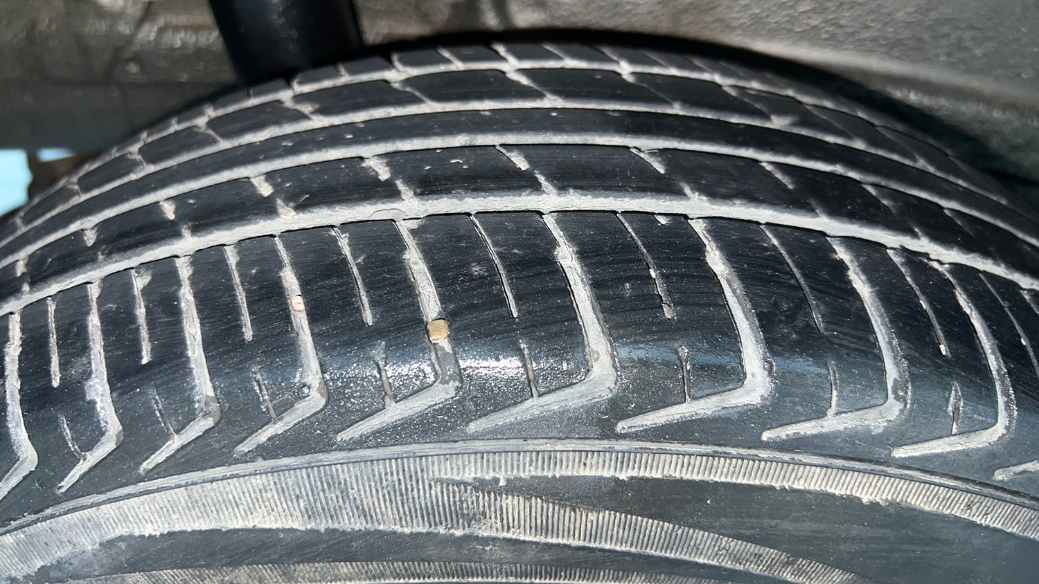 Used 2022 Maruti Suzuki Wagon R LXi (O) 1.0 CNG Cng Manual tyres RIGHT REAR TYRE TREAD VIEW