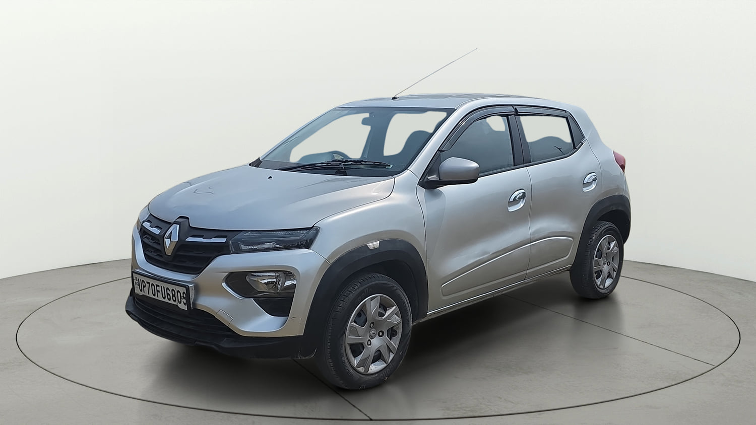 Used 2021 Renault Kwid RXT 1.0 Opt Petrol Manual exterior LEFT FRONT CORNER VIEW