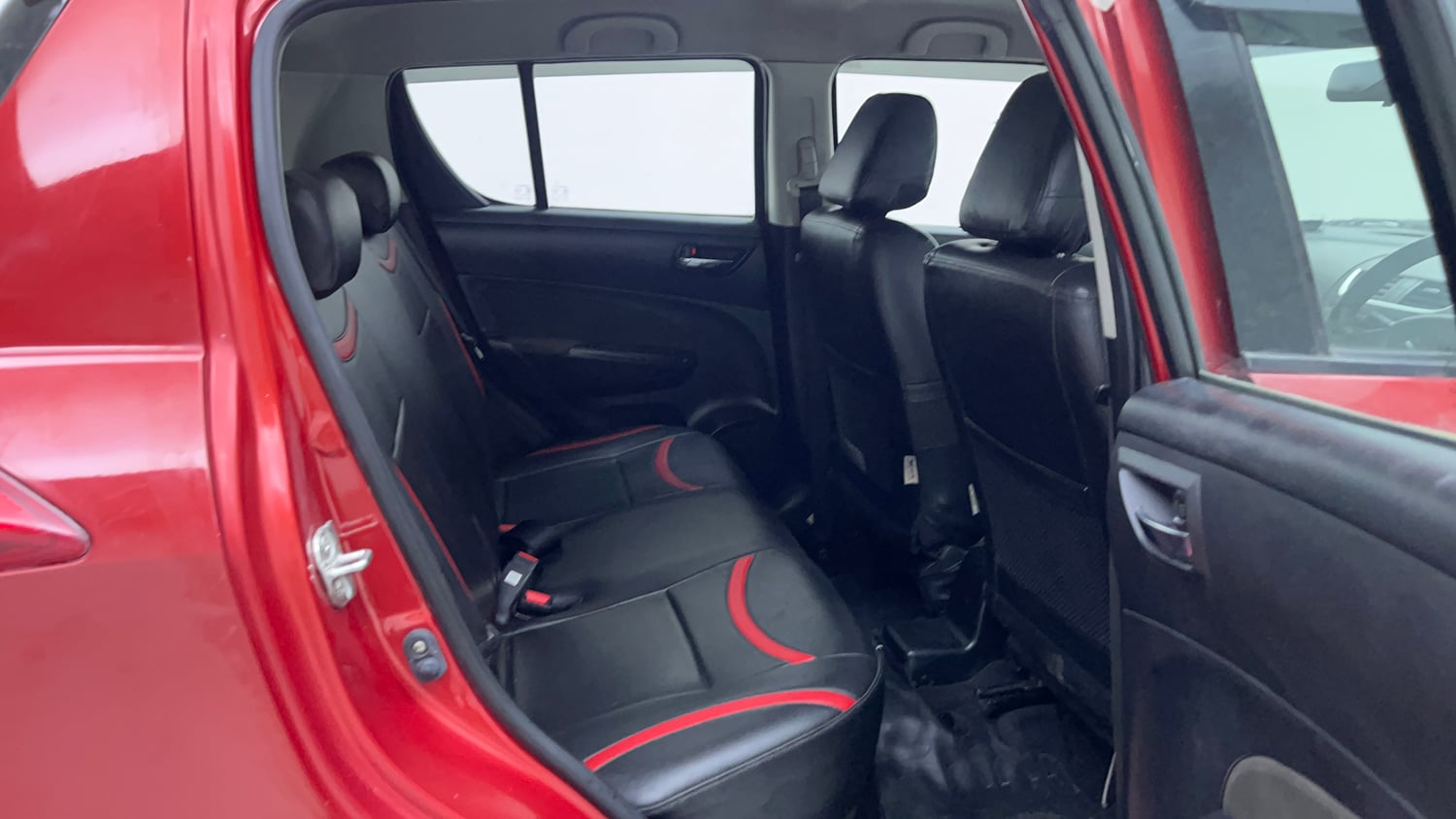 Used 2014 Maruti Suzuki Swift ZXi Petrol Manual interior RIGHT SIDE REAR DOOR CABIN VIEW