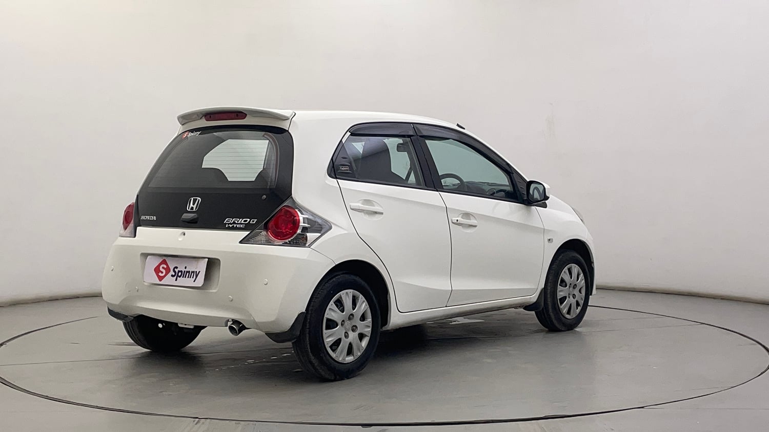 Used 2014 Honda Brio S MT Petrol Manual exterior RIGHT REAR CORNER VIEW
