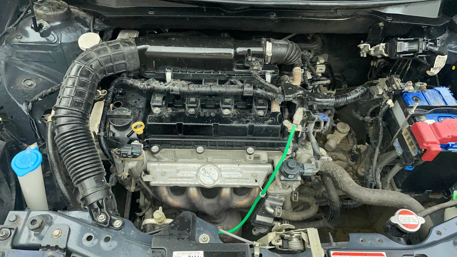 Used 2022 Maruti Suzuki Swift VXi Petrol Manual engine ENGINE RIGHT SIDE VIEW
