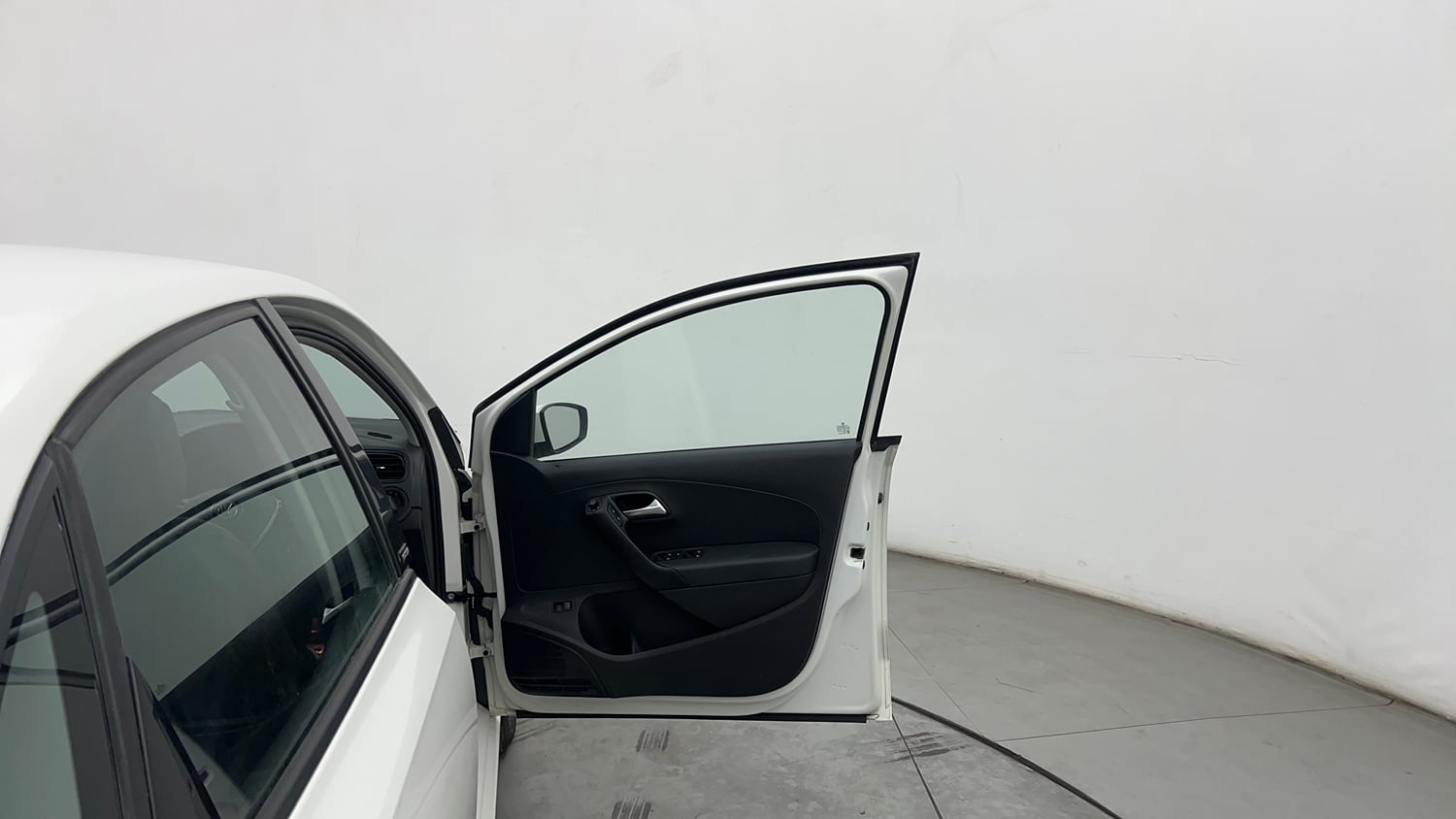 Used 2017 Volkswagen Vento Allstar 1.6 (P) Petrol Manual interior RIGHT FRONT DOOR OPEN VIEW