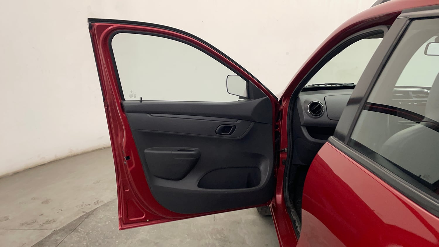 Used 2015 Renault Kwid RXT Petrol Manual interior LEFT FRONT DOOR OPEN VIEW