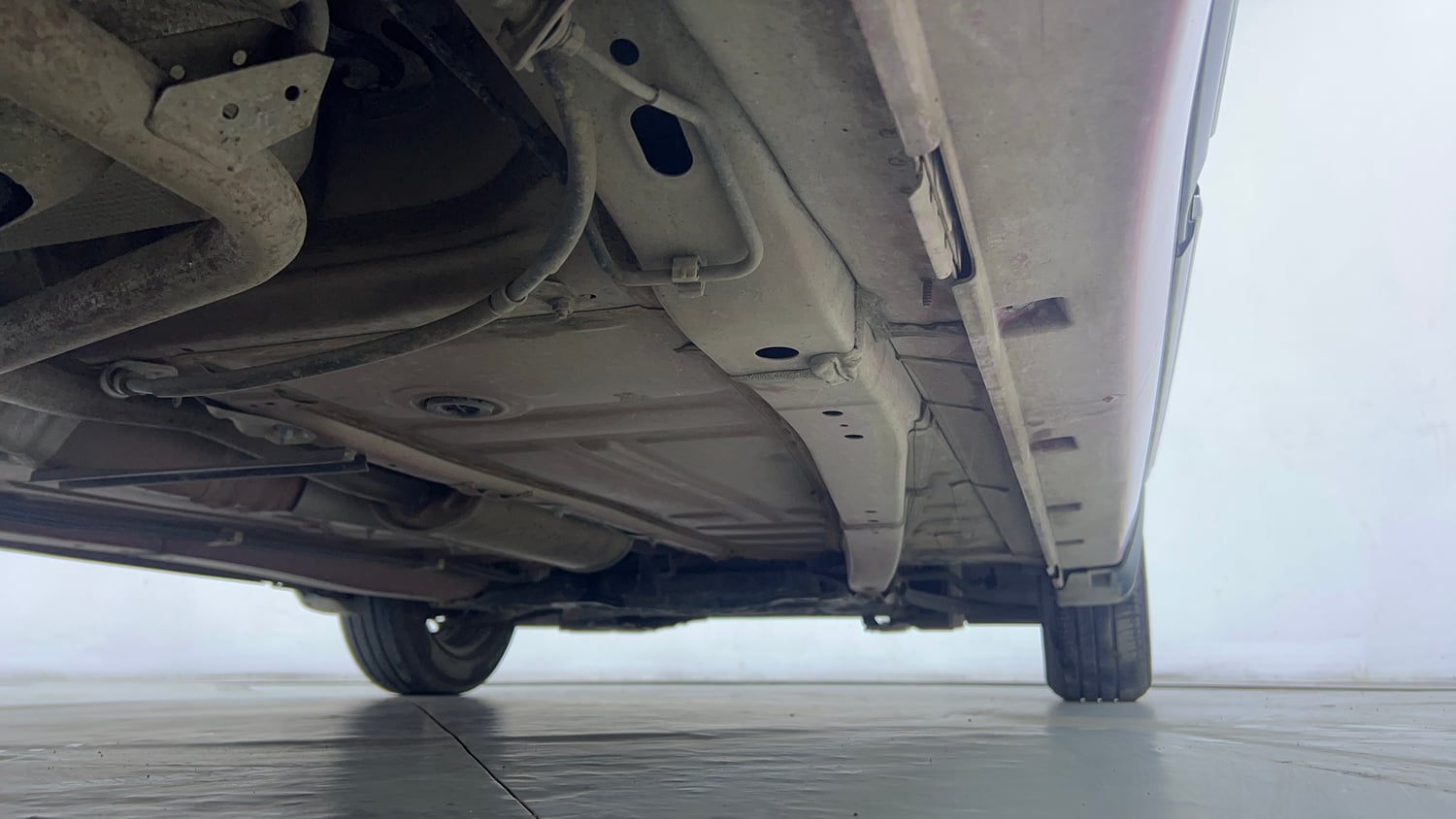 Used 2021 Maruti Suzuki Baleno Sigma Petrol Manual extra REAR RIGHT UNDERBODY VIEW
