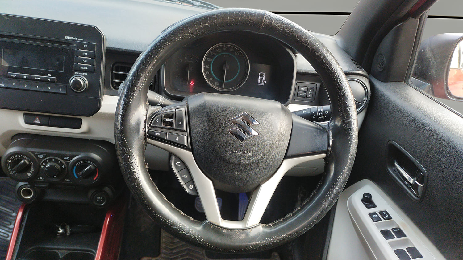 Used 2017 Maruti Suzuki Ignis Zeta 1.2 AMT Petrol Automatic interior STEERING VIEW