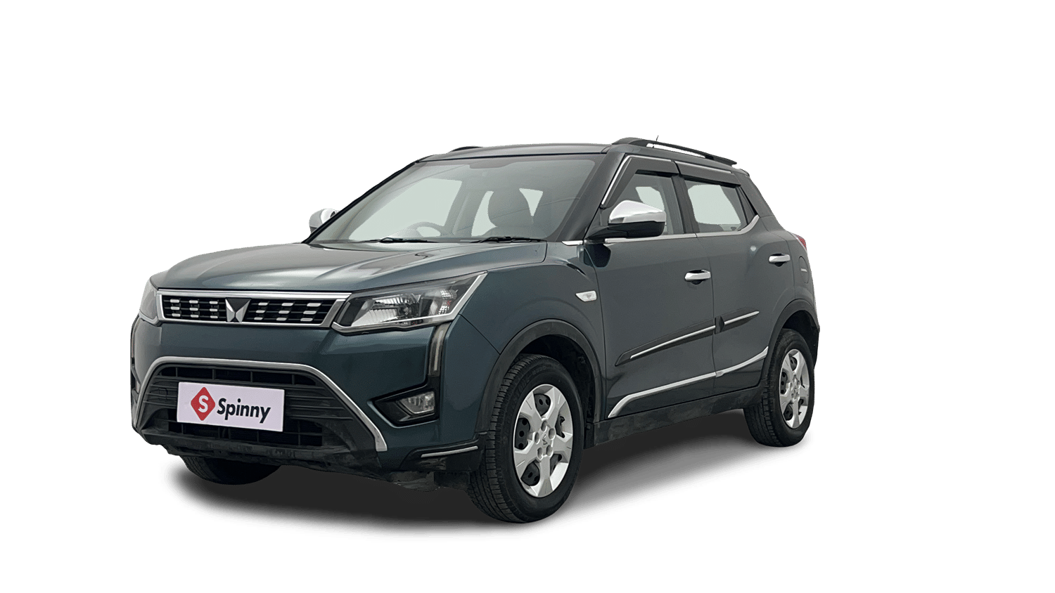 Used 2022 Mahindra XUV 300 W6 1.5 Diesel Diesel Manual Image