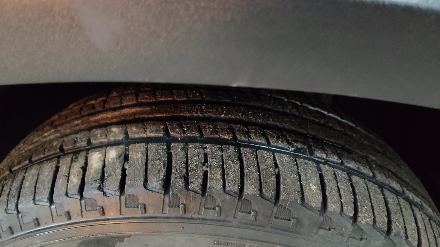 Used 2022 Mahindra Scorpio N Z8 L Petrol MT 7 STR Petrol Manual tyres LEFT FRONT TYRE TREAD VIEW