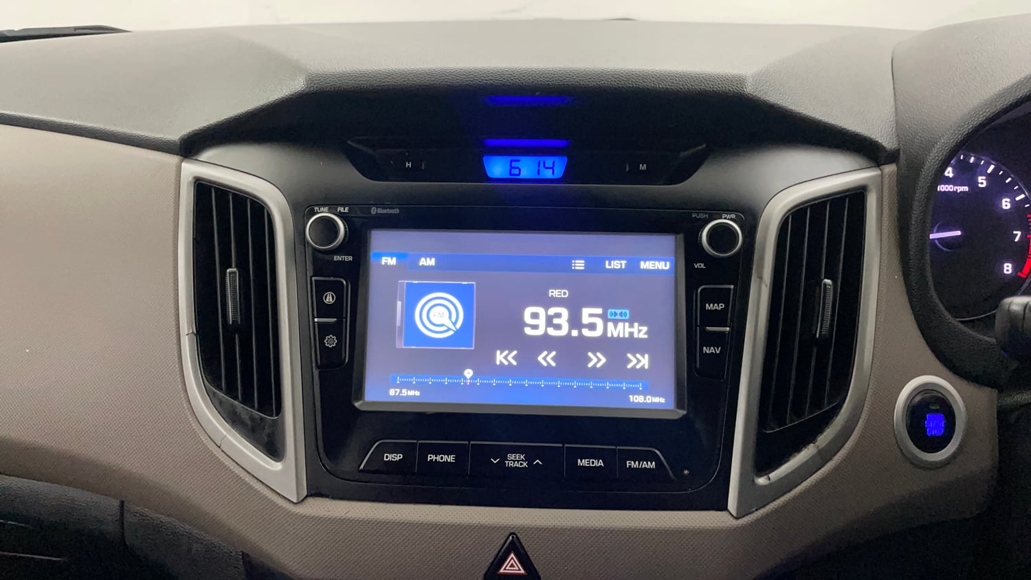 Used 2016 Hyundai Creta 1.6 SX Plus AT Petrol Petrol Automatic top_features Integrated (in-dash) music system