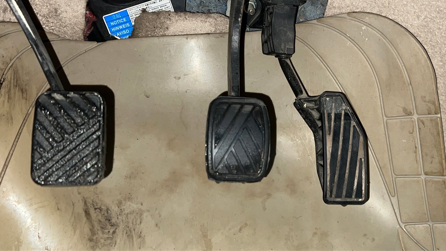 Used 2019 Maruti Suzuki Dzire VXi Petrol Manual interior PEDALS VIEW