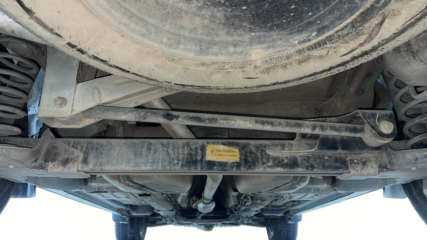 Used 2022 Tata Harrier XT Diesel Manual extra REAR UNDERBODY VIEW (TAKEN FROM REAR)
