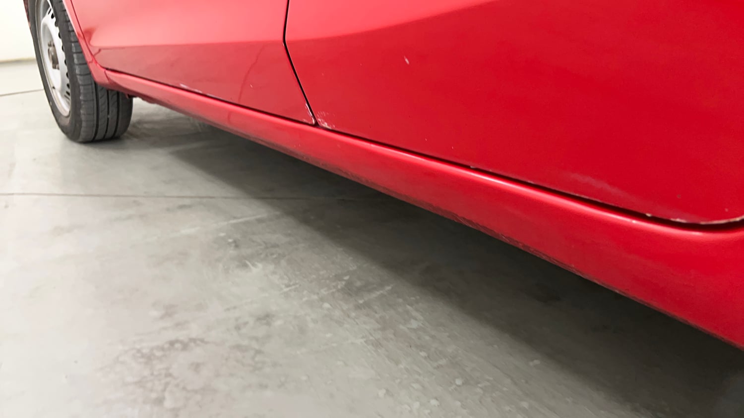 Used 2014 Honda Brio EX MT Petrol Manual dents MINOR SCRATCH