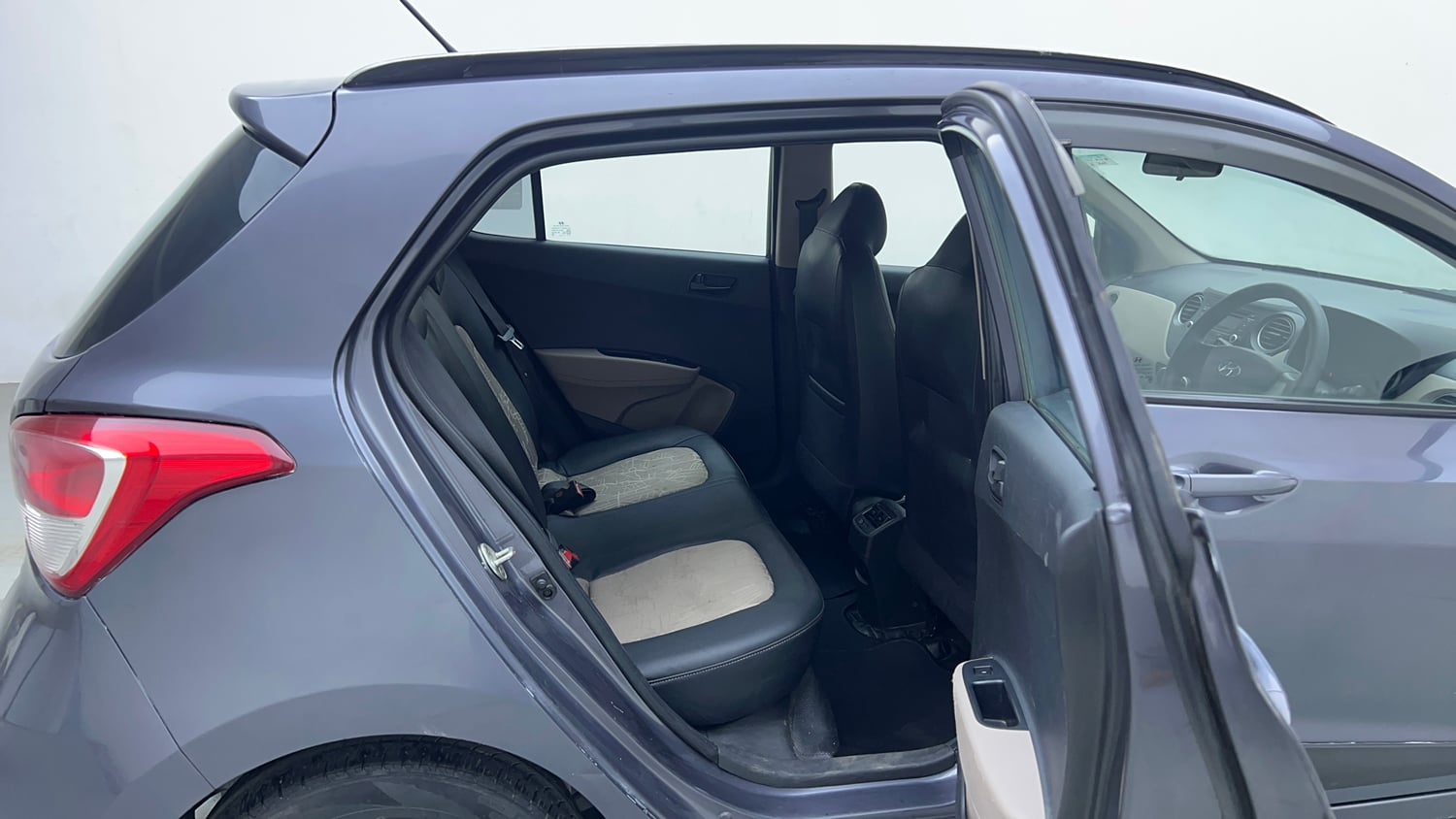 Used 2017 Hyundai Grand i10 Magna 1.2 Kappa VTVT Petrol Manual interior RIGHT SIDE REAR DOOR CABIN VIEW