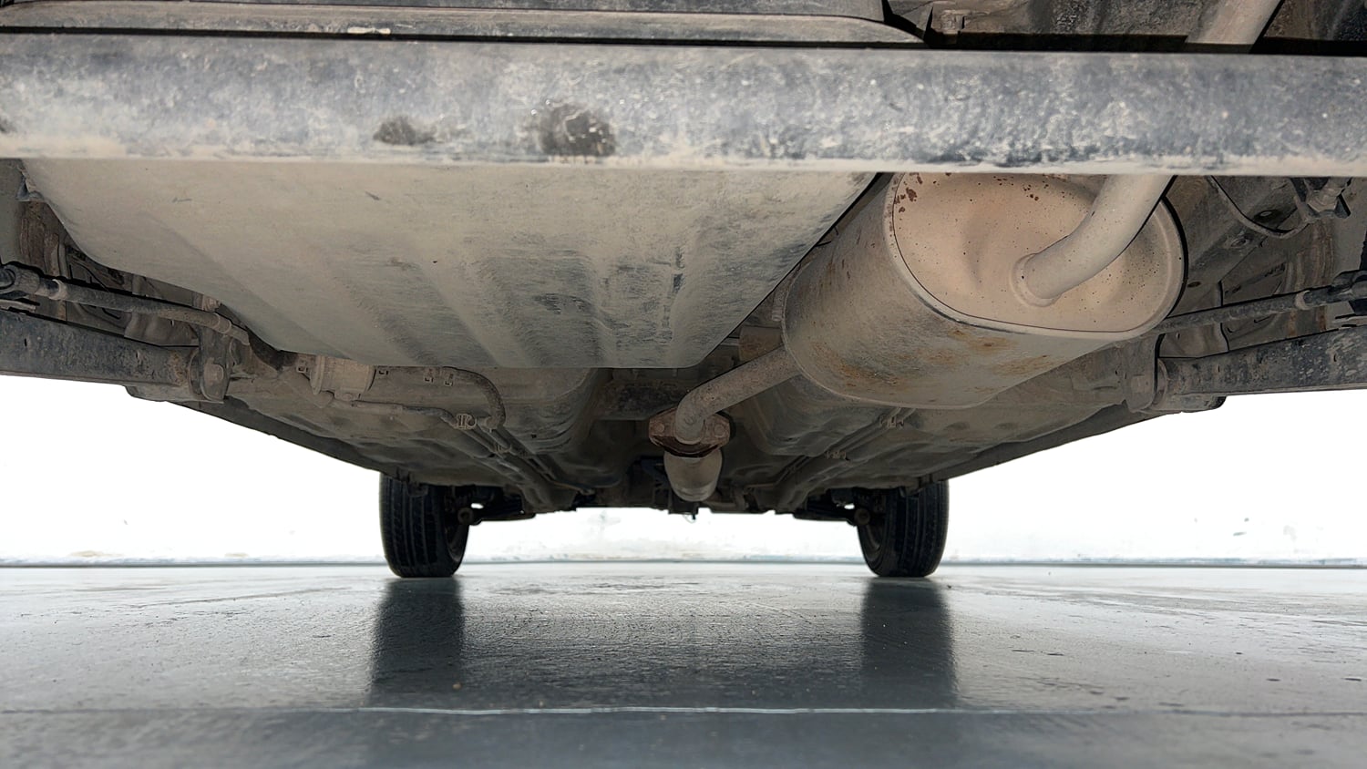 Used 2017 Maruti Suzuki Alto K10 VXi Petrol Manual extra REAR UNDERBODY VIEW (TAKEN FROM REAR)