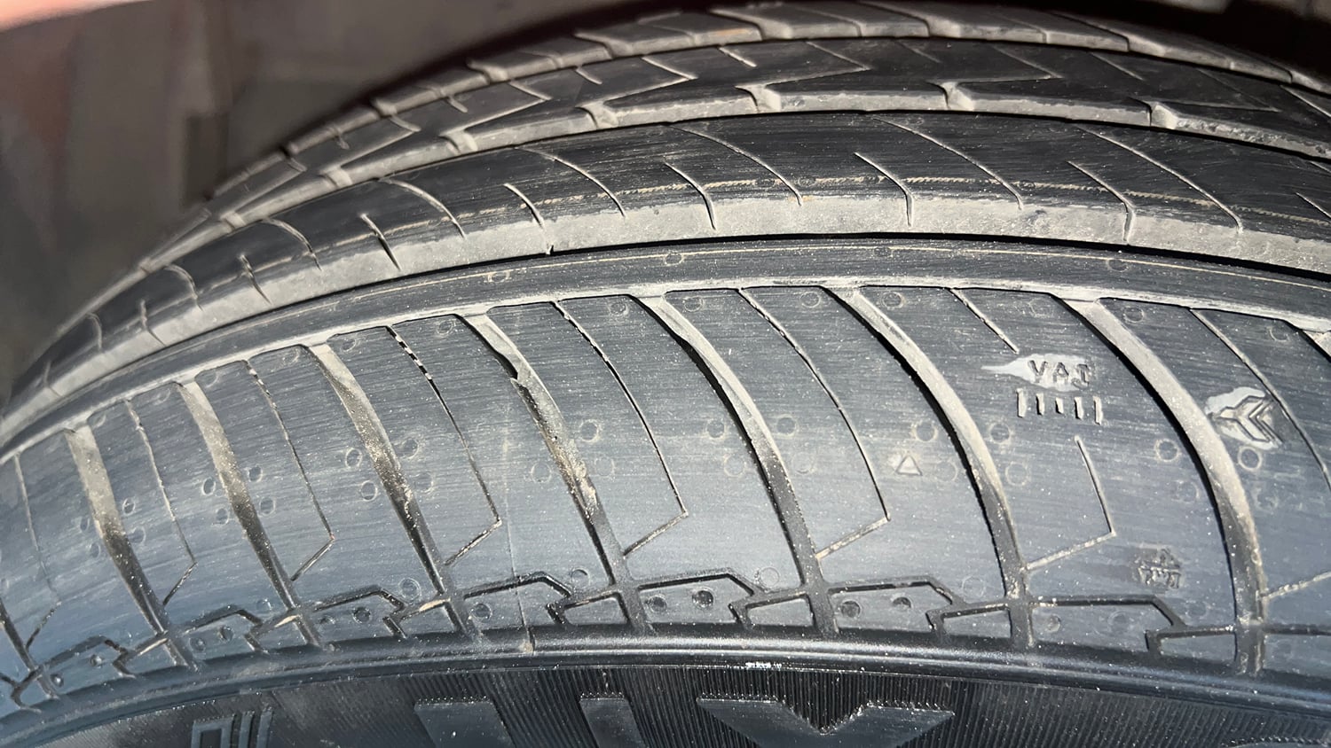 Used 2017 Honda Jazz V AT Petrol Petrol Automatic tyres LEFT FRONT TYRE TREAD VIEW