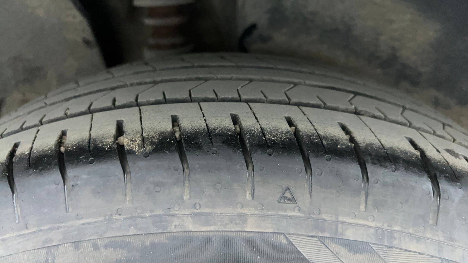 Used 2024 Hyundai Creta 1.5 Turbo Petrol DCT SX(O) Petrol Automatic tyres RIGHT REAR TYRE TREAD VIEW