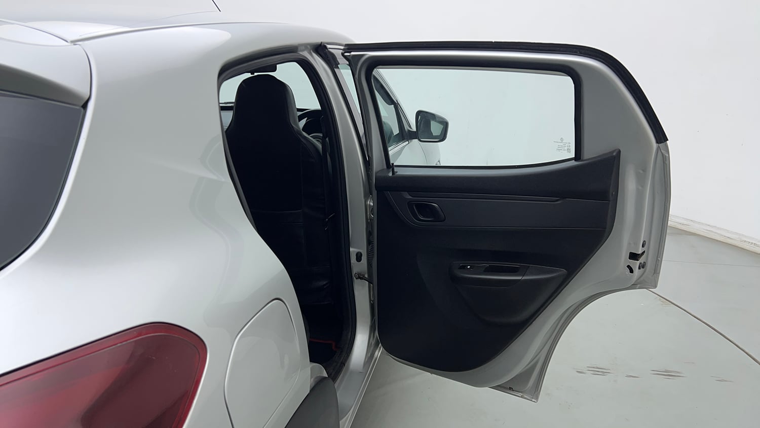 Used 2022 Renault Kwid RXT 1.0 (O) Petrol Manual interior RIGHT REAR DOOR OPEN VIEW