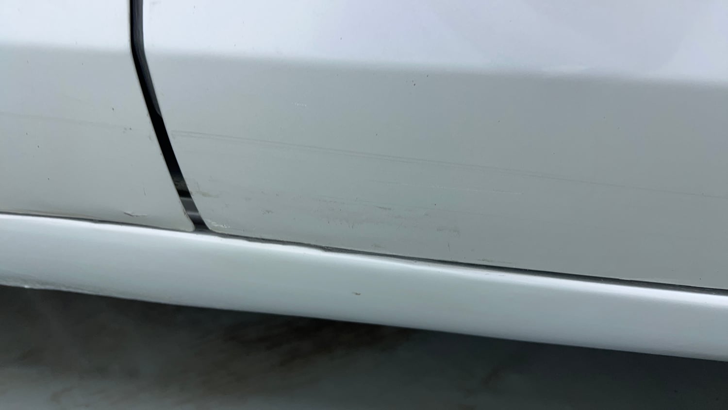 Used 2015 Maruti Suzuki Ertiga Vxi Petrol Manual dents MINOR SCRATCH