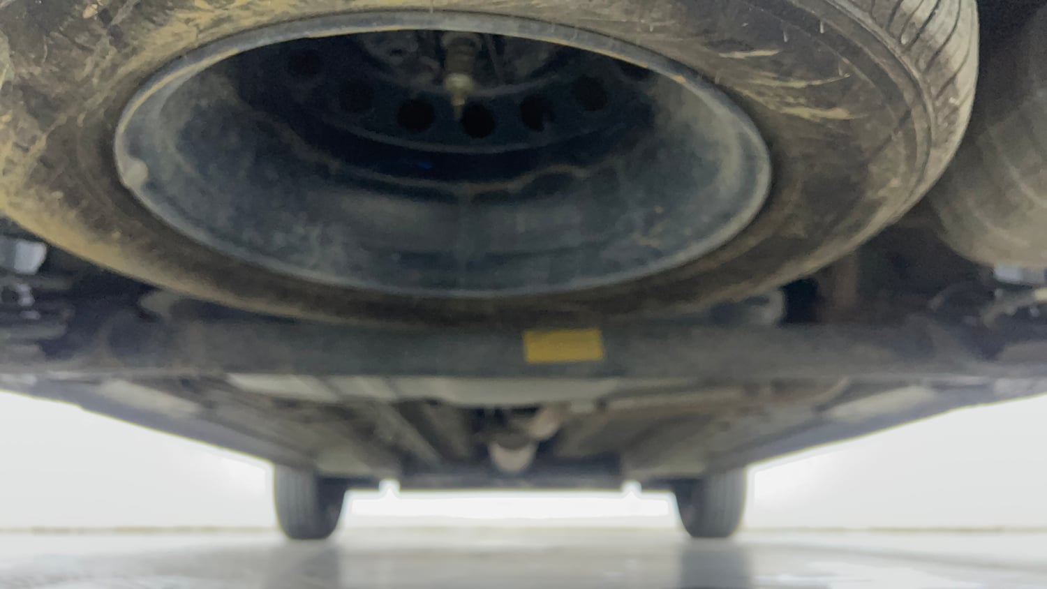 Used 2024 Tata Punch Accomplished iCNG Cng Manual extra REAR UNDERBODY VIEW (TAKEN FROM REAR)