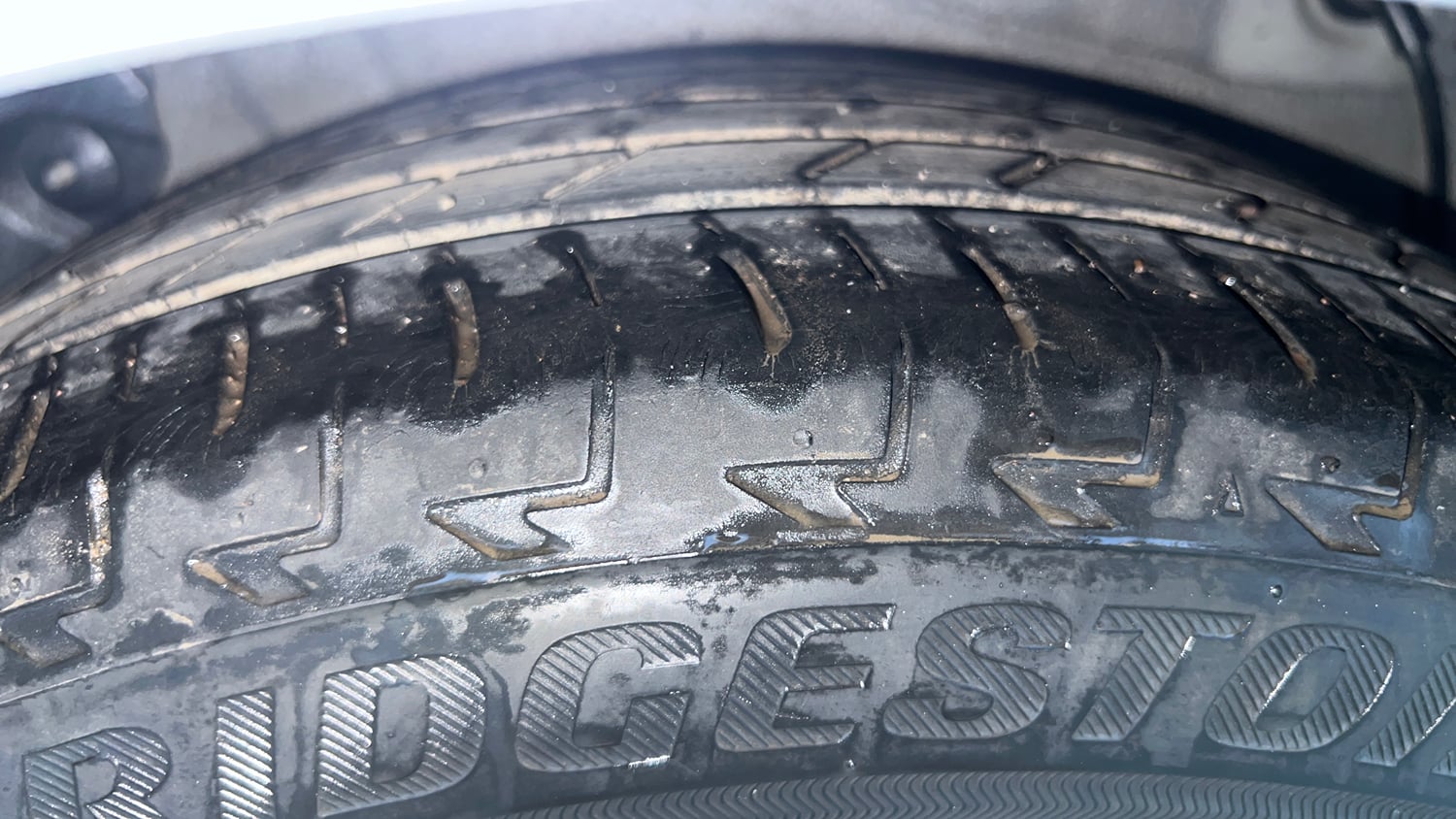 Used 2016 Hyundai Verna 1.6 VTVT SX Petrol Manual tyres RIGHT REAR TYRE TREAD VIEW