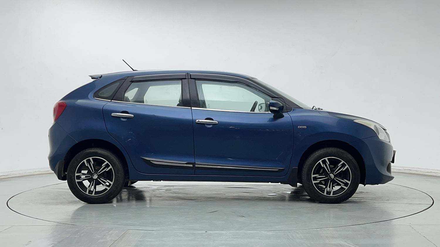 Used 2018 Maruti Suzuki Baleno Delta 1.3 Diesel Manual exterior RIGHT SIDE VIEW