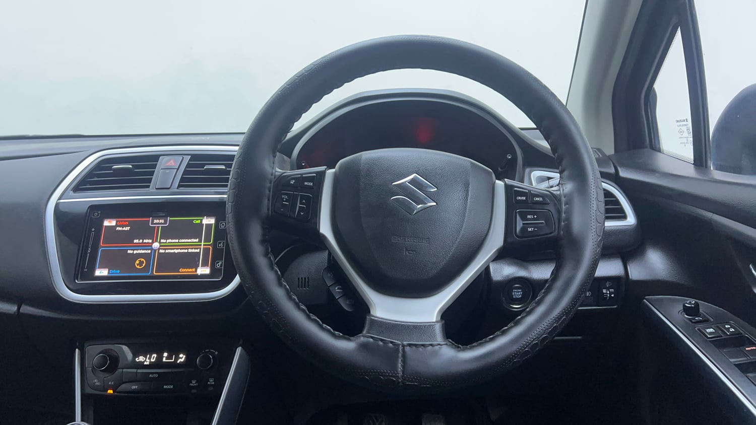Used 2018 Maruti Suzuki S-Cross Zeta 1.3 Diesel Manual interior STEERING VIEW