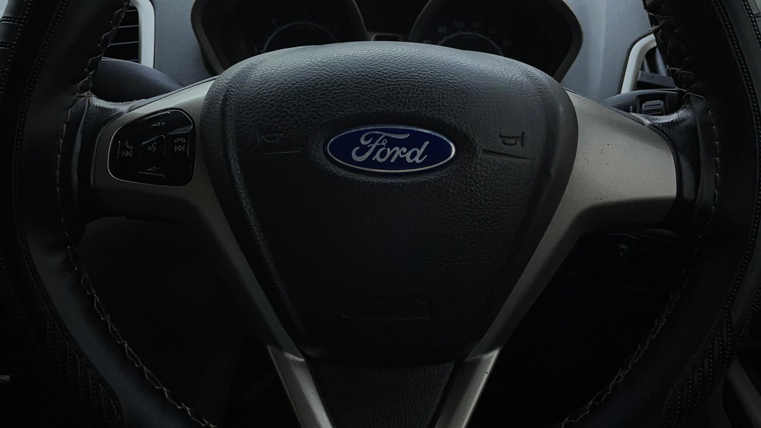 Used 2014 Ford EcoSport Titanium 1.5 TDCi Diesel Manual top_features Airbags