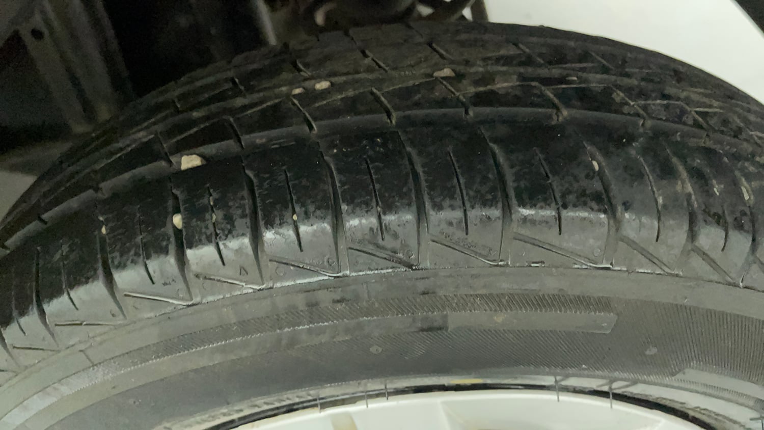 Used 2022 Maruti Suzuki Alto 800 VXi Petrol Manual tyres LEFT REAR TYRE TREAD VIEW