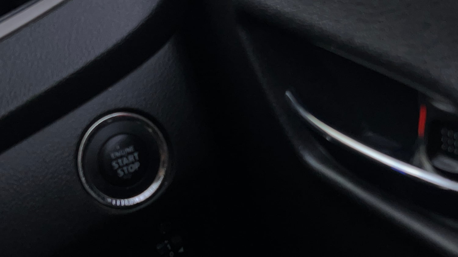 Used 2020 Maruti Suzuki Baleno Zeta Automatic Petrol Automatic top_features Keyless start